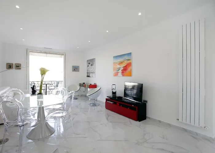 La Croisette Elegant Avec Balcon Et Vue Apercu Daire